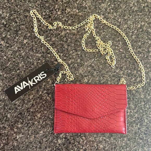 Ava/Kris coin bag with gold strap NWT - Picture 3 of 5